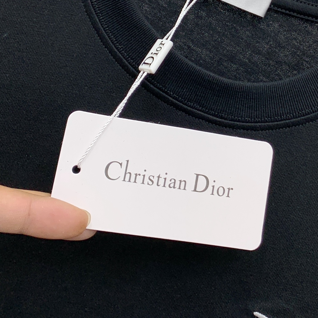ss迪奥纯棉最新面料（最高版本）经典标识图案logo时尚简约潮流短袖，最顶级的品质专柜原单短袖，顶级制作