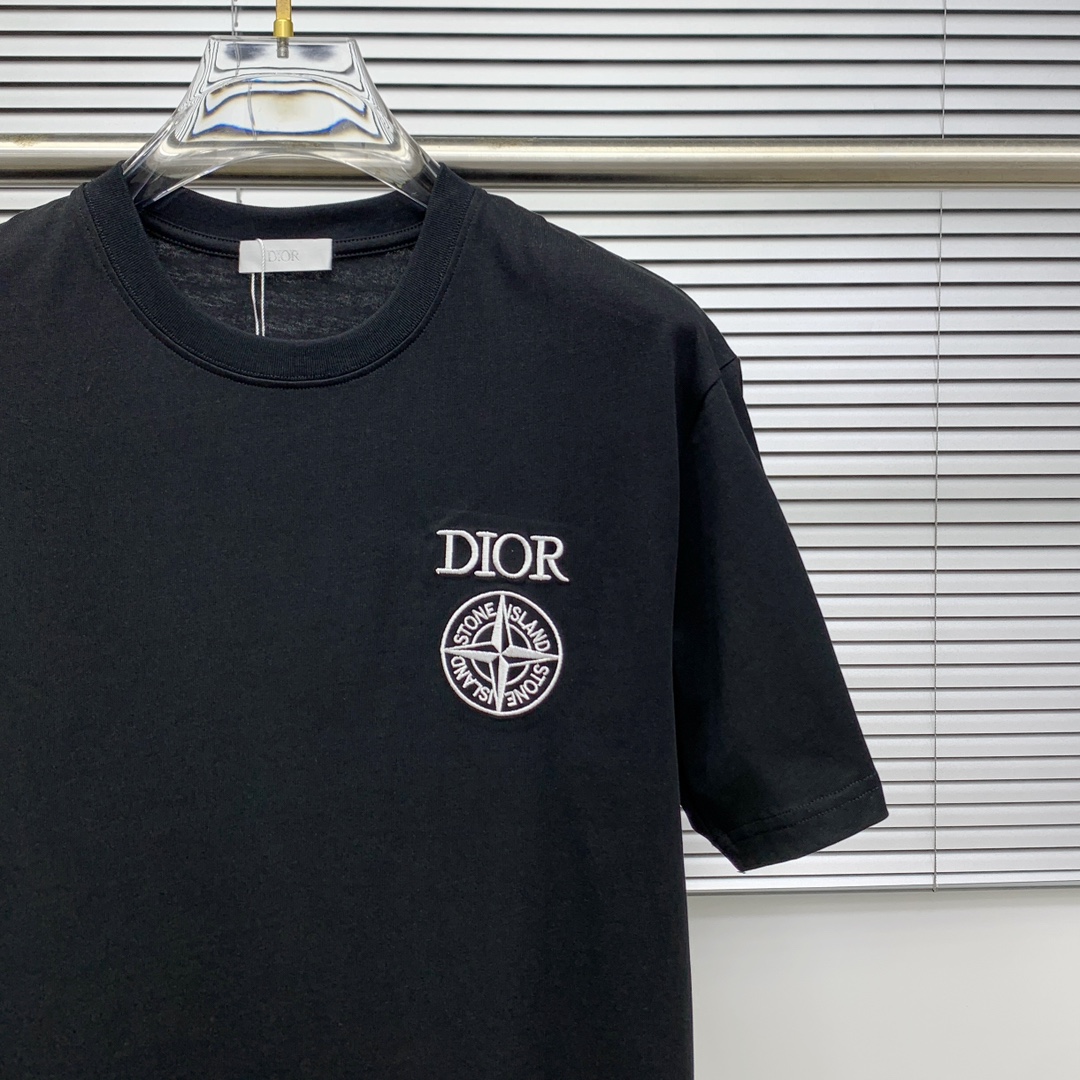 ss迪奥纯棉最新面料（最高版本）经典标识图案logo时尚简约潮流短袖，最顶级的品质专柜原单短袖，顶级制作