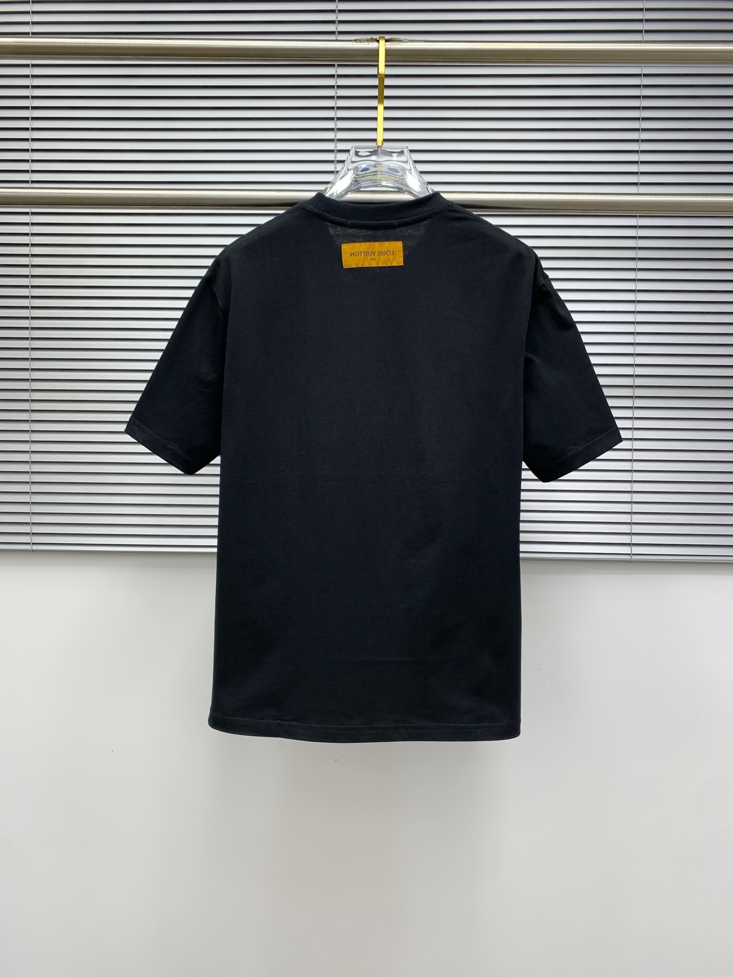 Louis Vuitton Classic Logo Cotton T-Shirt - Stylish & Comfortable 10 i1740417426 7724 0