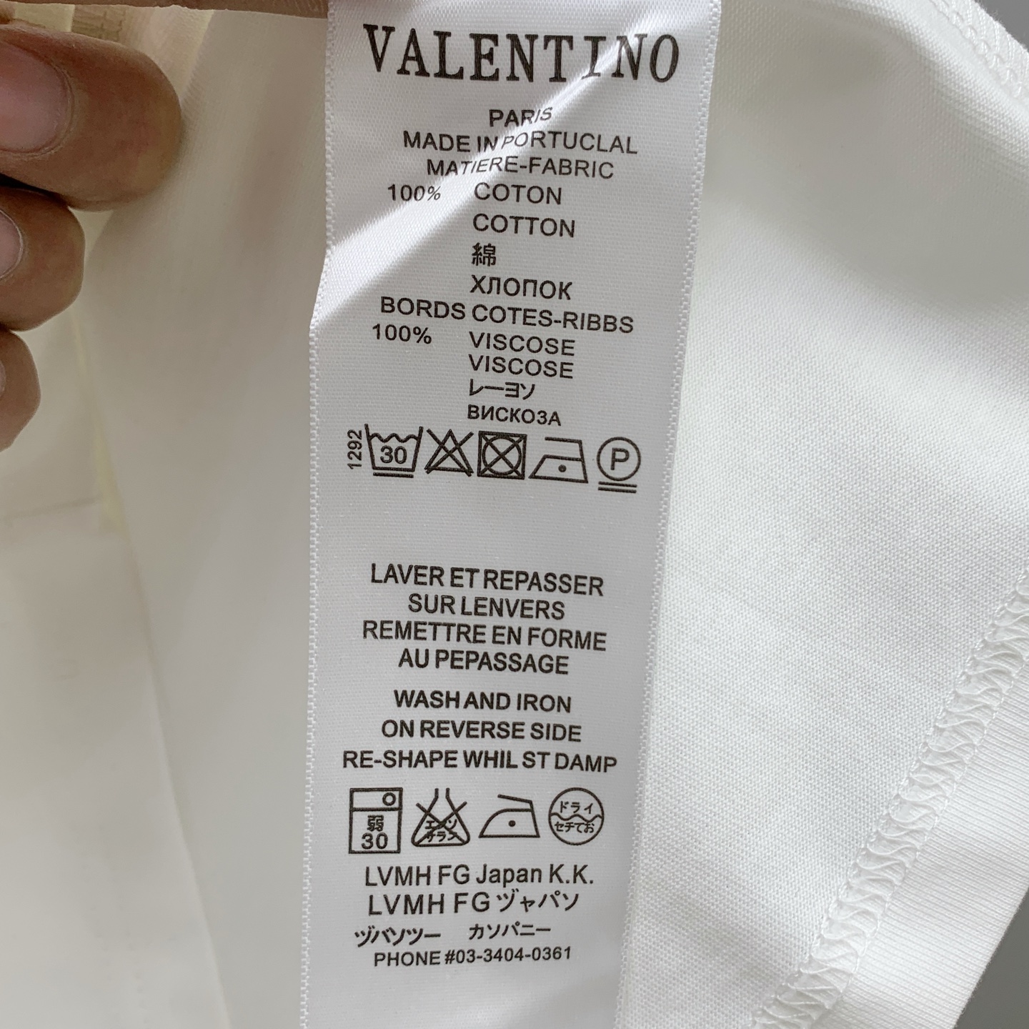 🌾ss华伦天奴纯棉最新面料（最高版本）经典标识图案logo时尚简约潮流短袖，最顶级的品质专柜原单短袖，顶