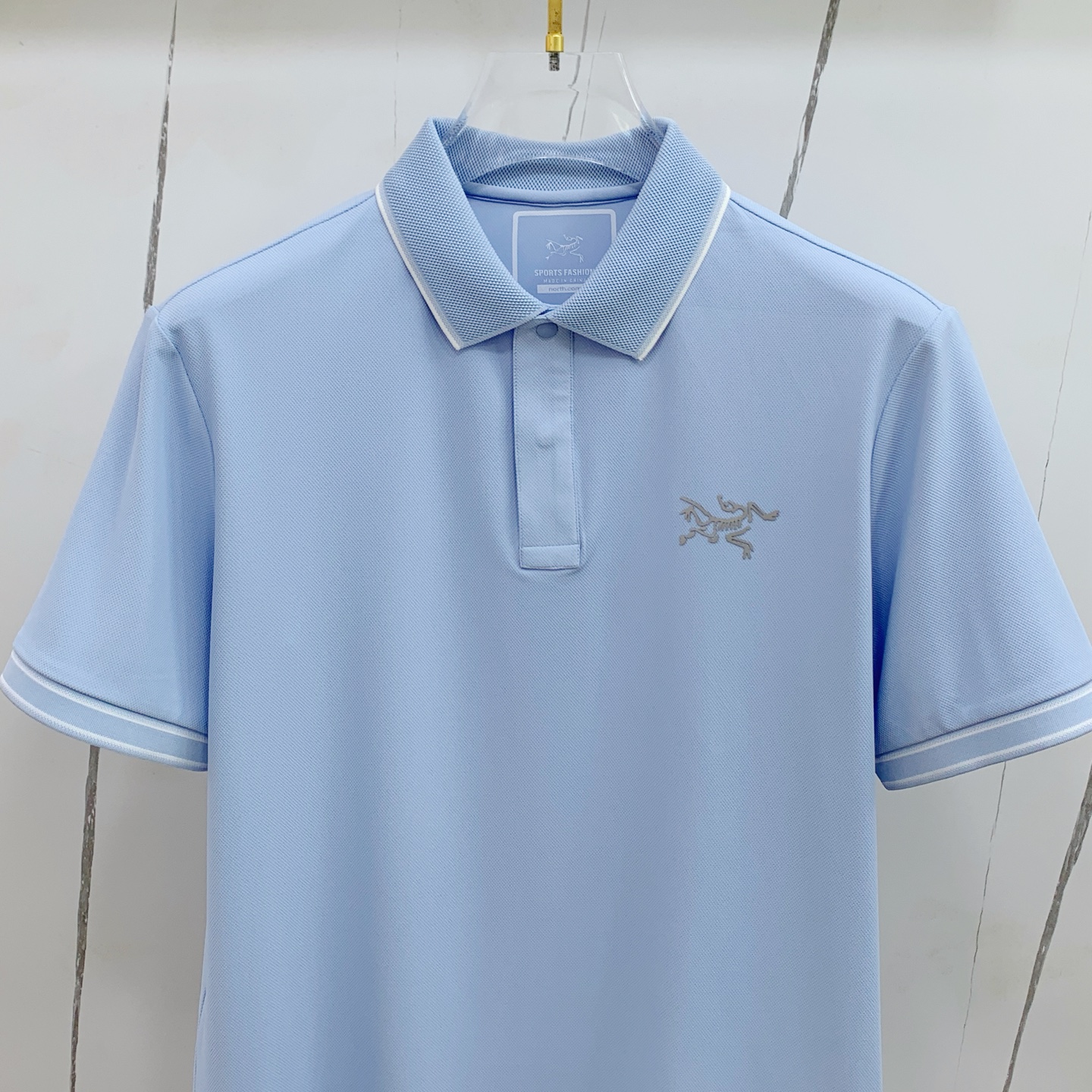 P始祖鸟25SS新款春夏短袖翻领T恤Polo，最高版本客供定制高端朱地面料简单时尚款，拼色螺纹超级好看！