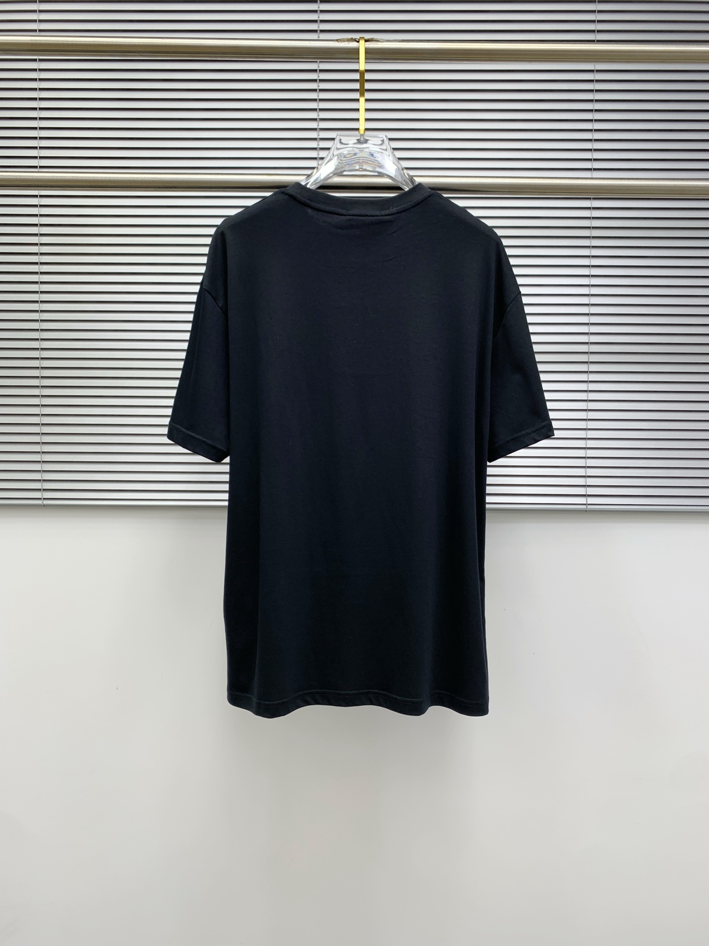 P蒙口2025春夏新款男女同款👫短袖T恤，最新款全网独家首上！！~既经典有时尚百搭，谁不爱啊，将经典再次