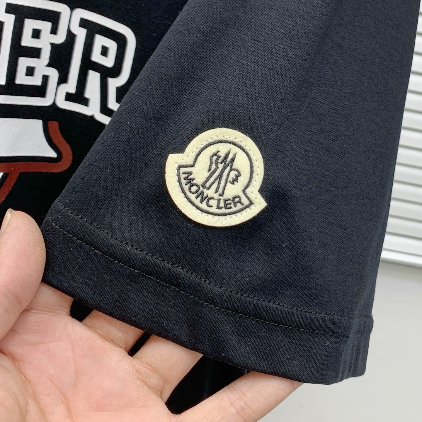 P蒙口2025春夏新款男女同款👫短袖T恤，最新款全网独家首上！！~既经典有时尚百搭，谁不爱啊，将经典再次