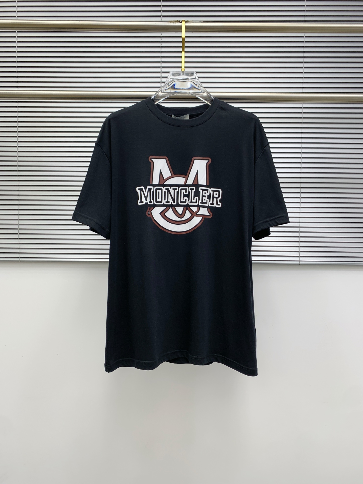 P蒙口2025春夏新款男女同款👫短袖T恤，最新款全网独家首上！！~既经典有时尚百搭，谁不爱啊，将经典再次