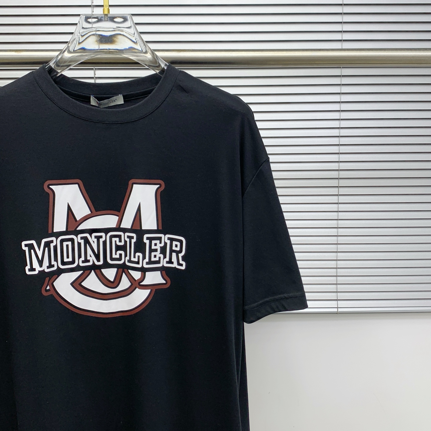 P蒙口2025春夏新款男女同款👫短袖T恤，最新款全网独家首上！！~既经典有时尚百搭，谁不爱啊，将经典再次