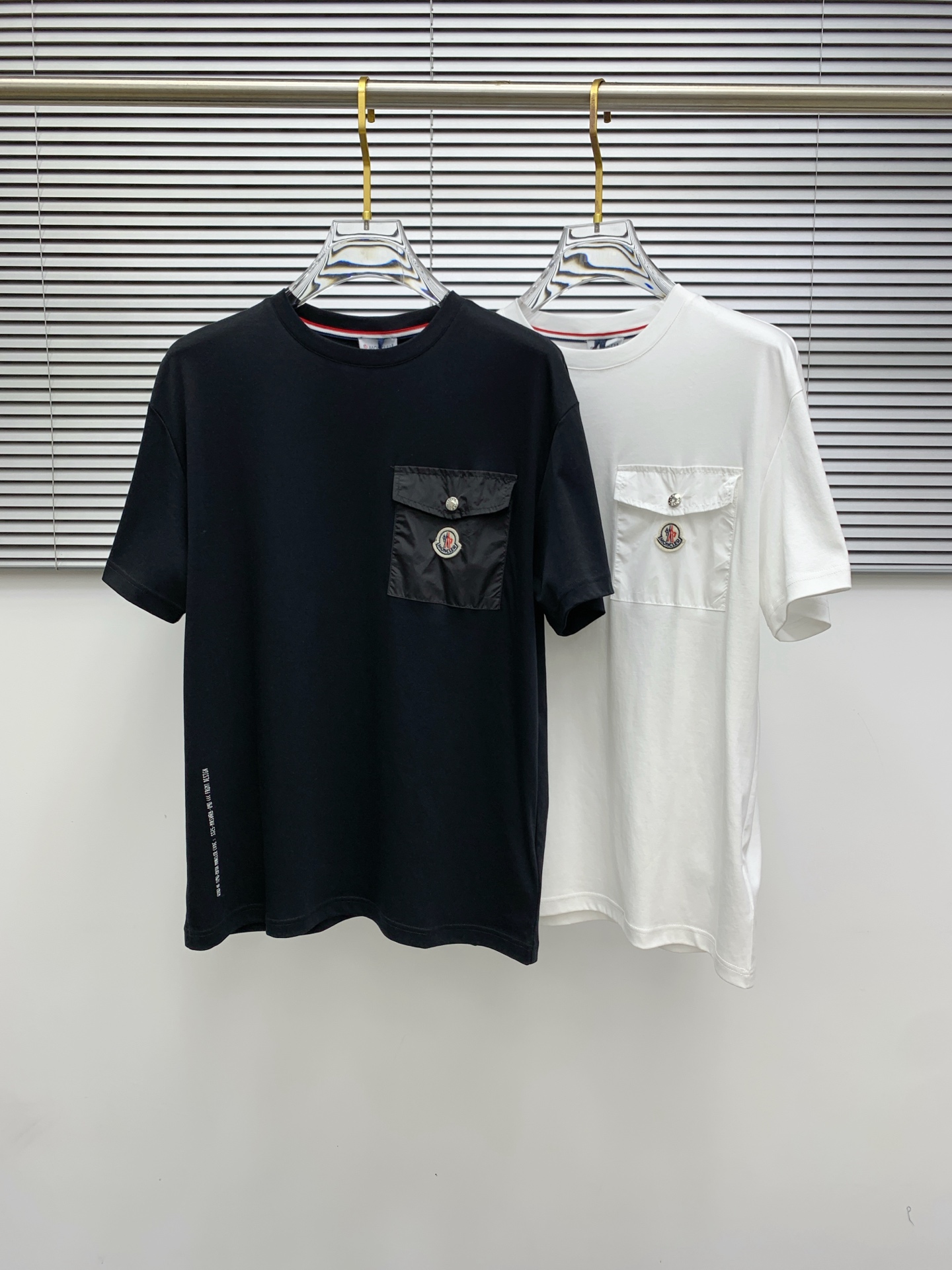 P蒙口2025春夏新款男女同款👫短袖T恤，最新款全网独家首上！！~既经典有时尚百搭，谁不爱啊，将经典再次