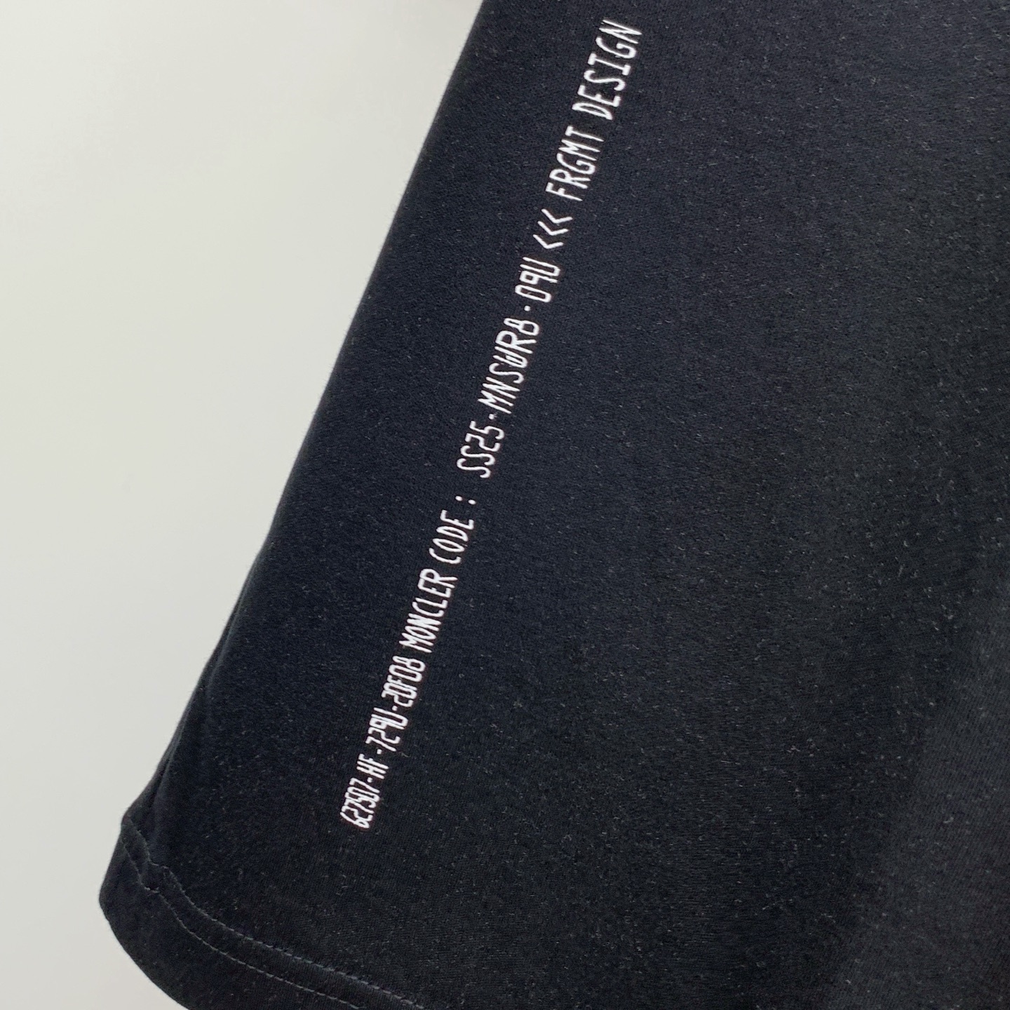 P蒙口2025春夏新款男女同款👫短袖T恤，最新款全网独家首上！！~既经典有时尚百搭，谁不爱啊，将经典再次