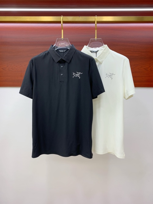 Arc'teryx Polo de Manga Corta con Logo Reflectante y Cuello Solapa 1 Arc’teryx Polo de Manga Corta con Logo Reflectante y Cuello Solapa