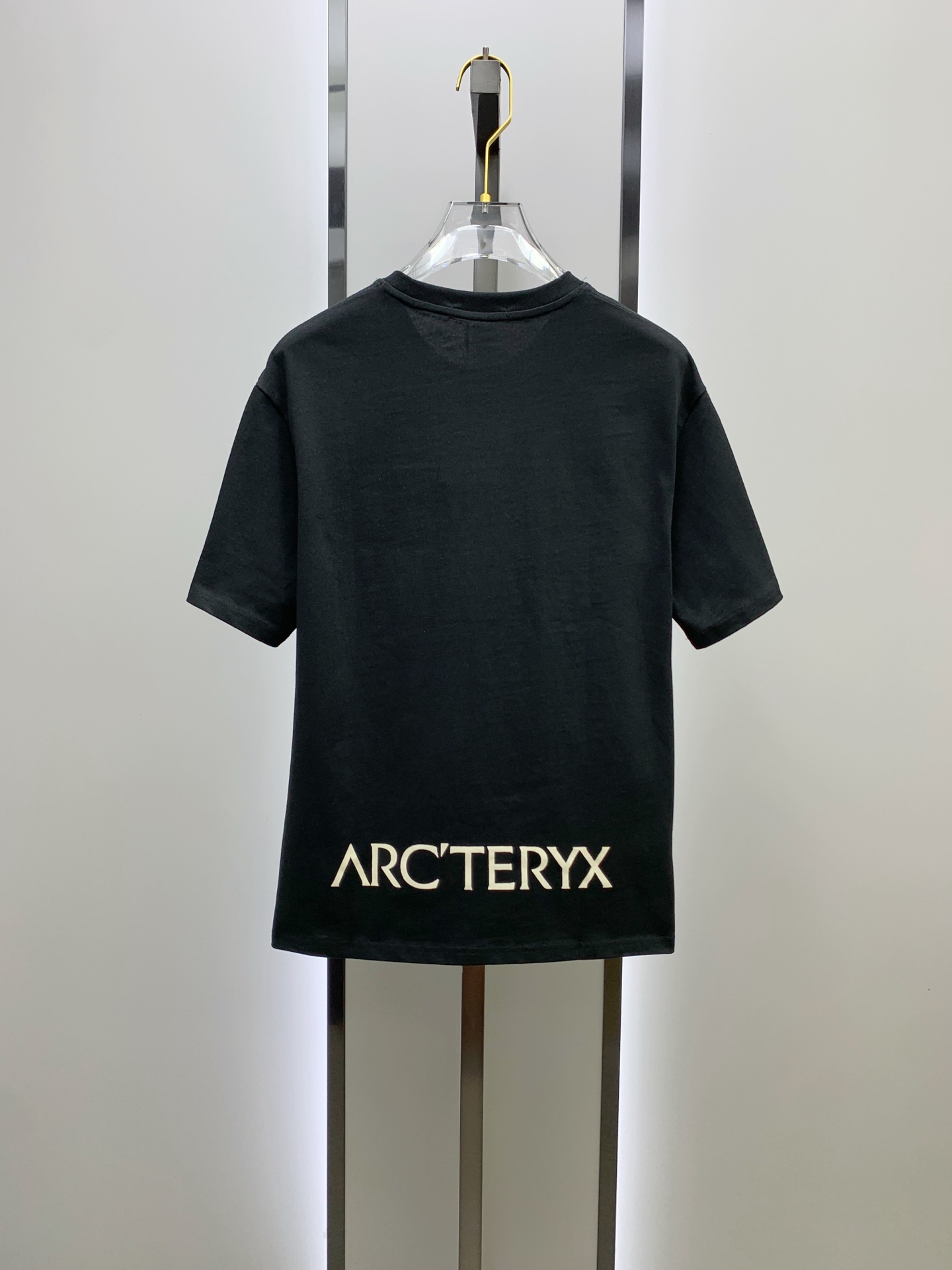 P始祖鸟2025夏季新款短袖T恤，个性艺术系列全网独家首发 百搭款细节处理完美纯棉面料十分精致 原版面料