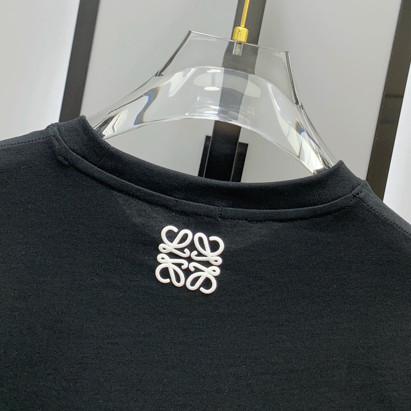 P罗意威2025夏季新款短袖T恤，个性艺术系列全网独家首发 百搭款细节处理完美纯棉面料十分精致 原版面料