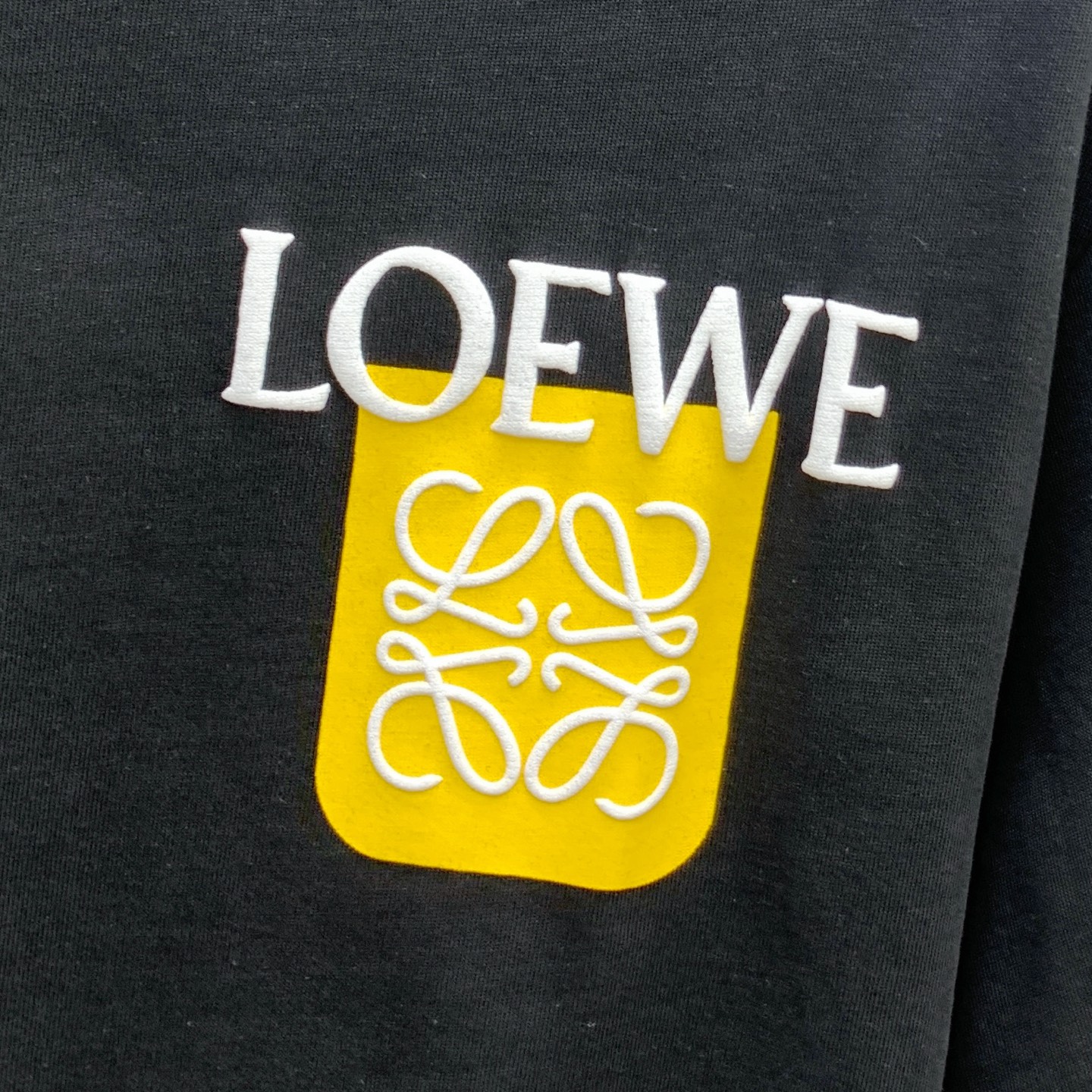 P罗意威2025夏季新款短袖T恤，个性艺术系列全网独家首发 百搭款细节处理完美纯棉面料十分精致 原版面料