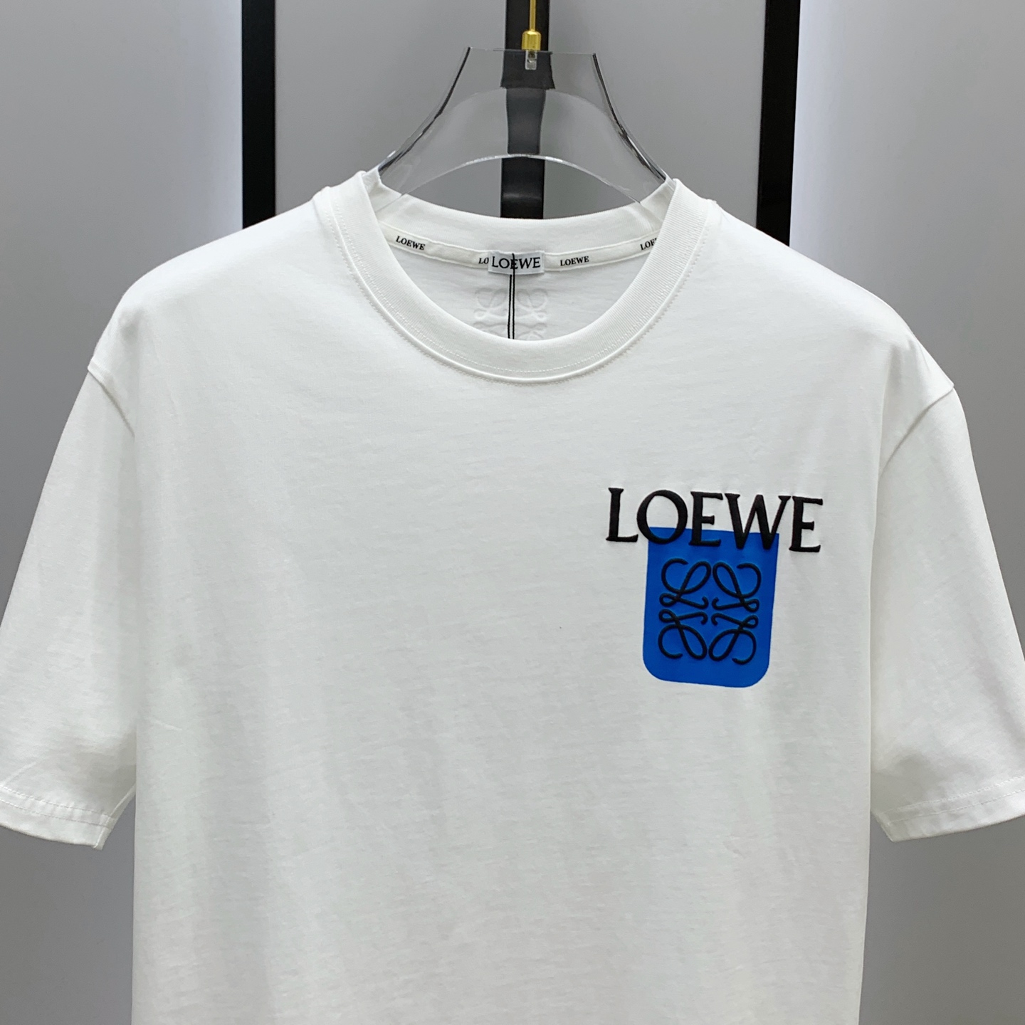 P罗意威2025夏季新款短袖T恤，个性艺术系列全网独家首发 百搭款细节处理完美纯棉面料十分精致 原版面料