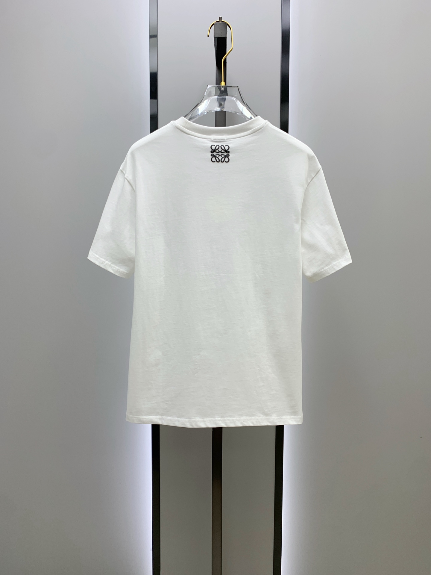 P罗意威2025夏季新款短袖T恤，个性艺术系列全网独家首发 百搭款细节处理完美纯棉面料十分精致 原版面料