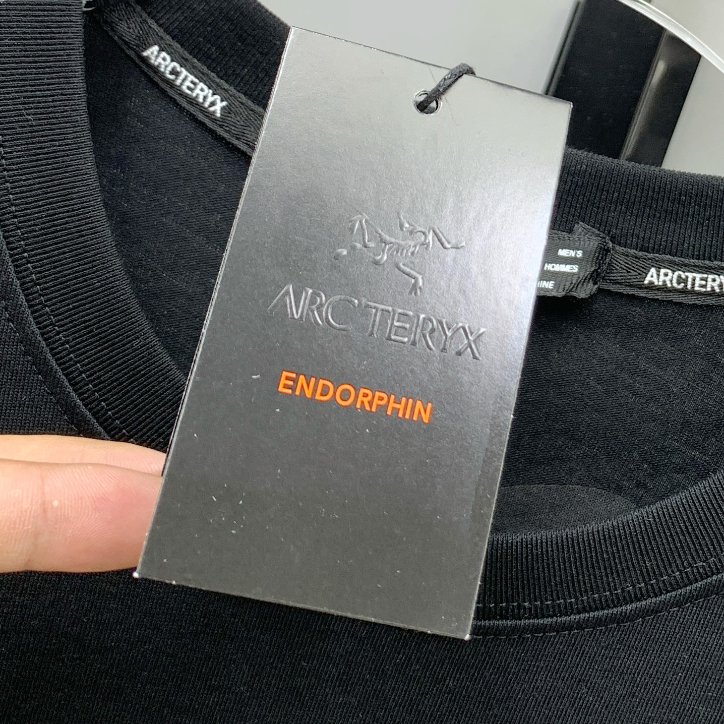 P始祖鸟2025夏季新款短袖T恤，个性艺术系列全网独家首发 百搭款细节处理完美纯棉面料十分精致 原版面料