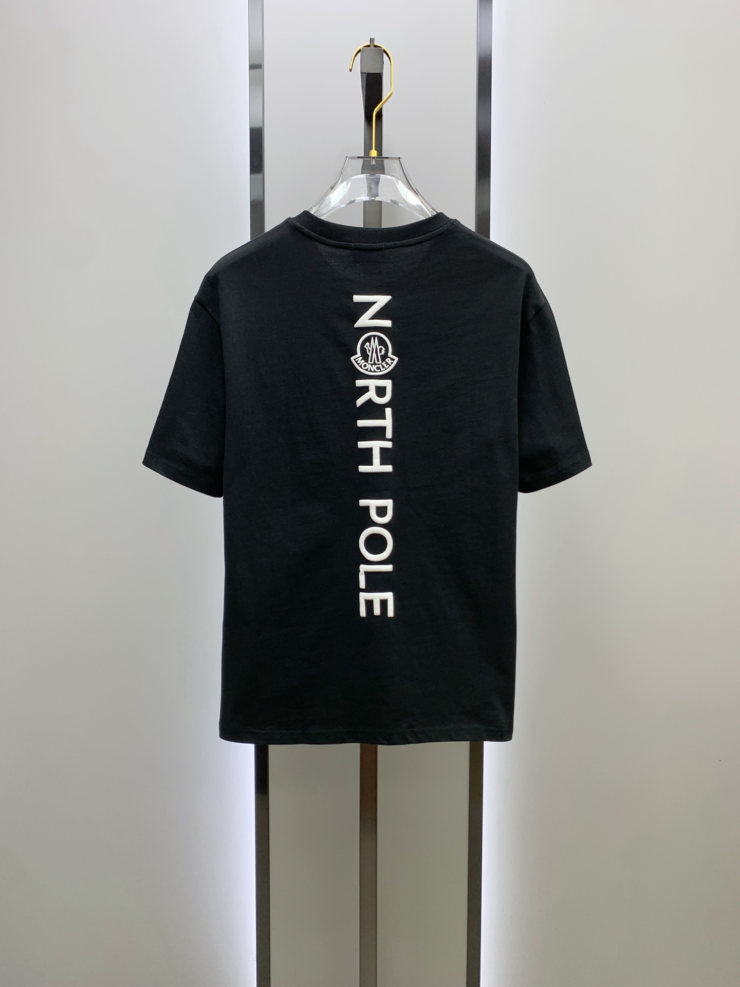 P蒙口2025夏季新款短袖T恤，个性艺术系列全网独家首发 百搭款细节处理完美纯棉面料十分精致 原版面料 