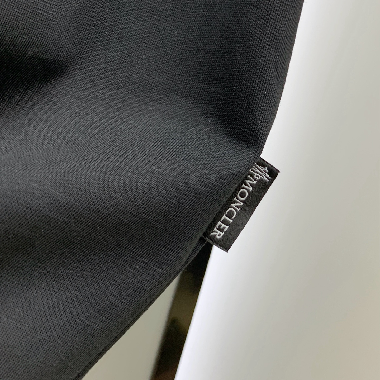 P蒙口2025夏季新款短袖T恤，个性艺术系列全网独家首发 百搭款细节处理完美纯棉面料十分精致 原版面料 