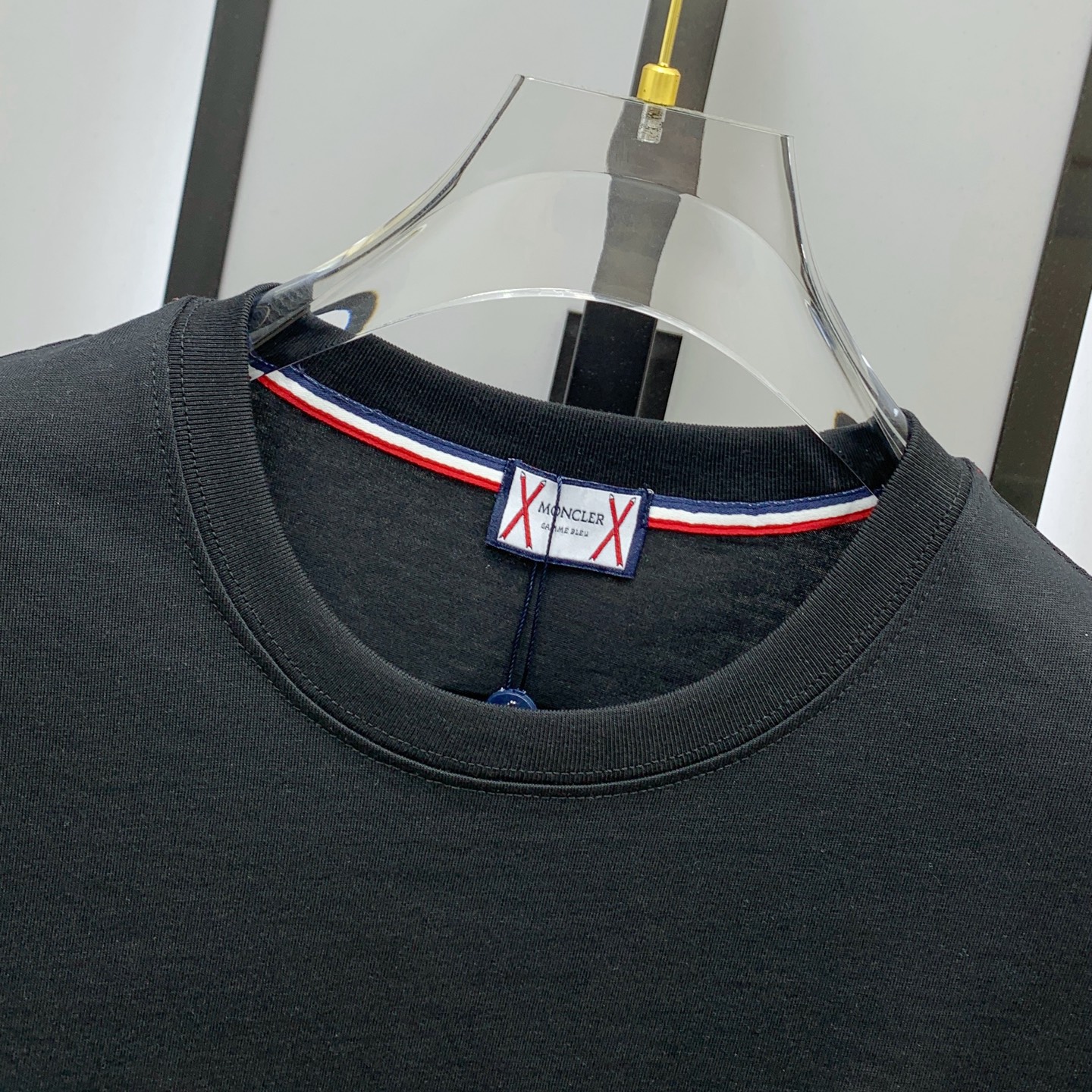 P蒙口2025夏季新款短袖T恤，个性艺术系列全网独家首发 百搭款细节处理完美纯棉面料十分精致 原版面料 