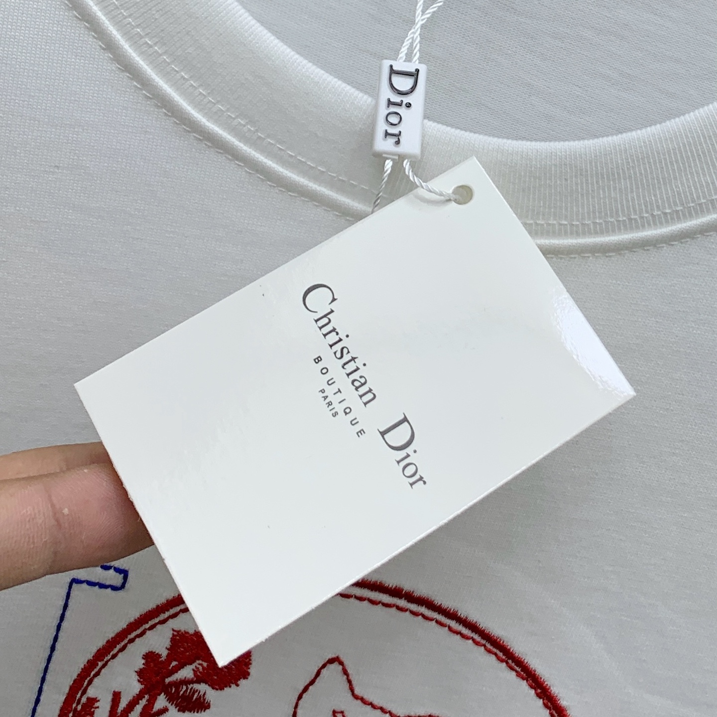 P迪奥2025夏季新款短袖T恤，个性艺术系列全网独家首发 百搭款细节处理完美纯棉面料十分精致 原版面料 