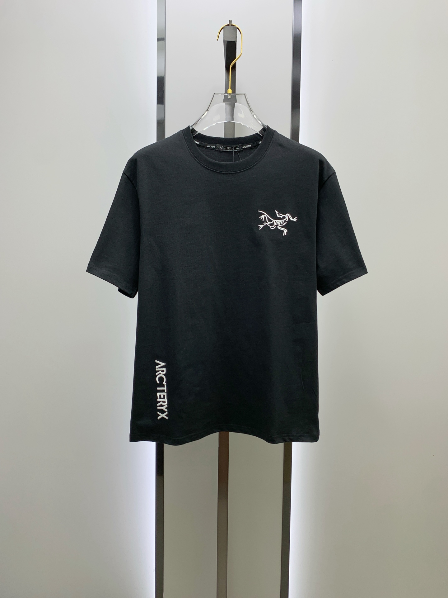 Arc'teryx Summer New Short Sleeve T-Shirt: Unique Art, Versatile Style 3 i1746550397807 8971 0 1