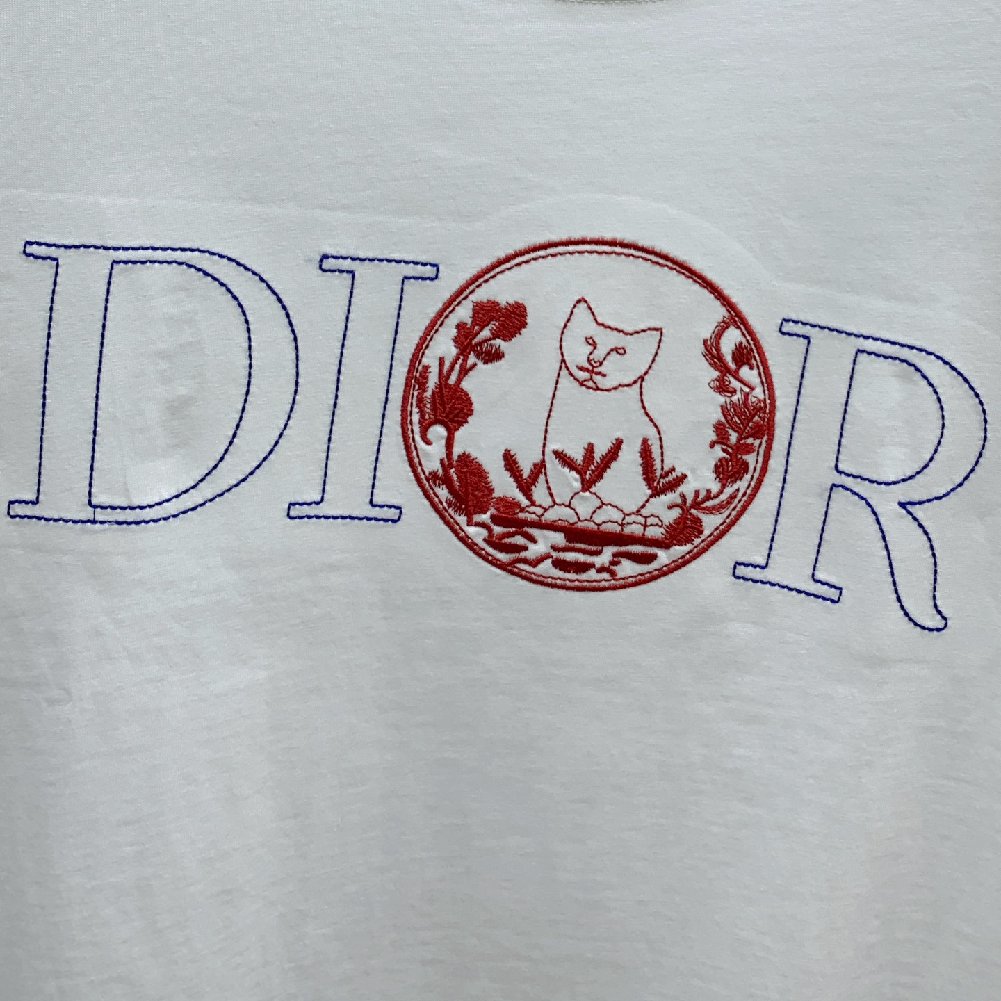 P迪奥2025夏季新款短袖T恤，个性艺术系列全网独家首发 百搭款细节处理完美纯棉面料十分精致 原版面料 