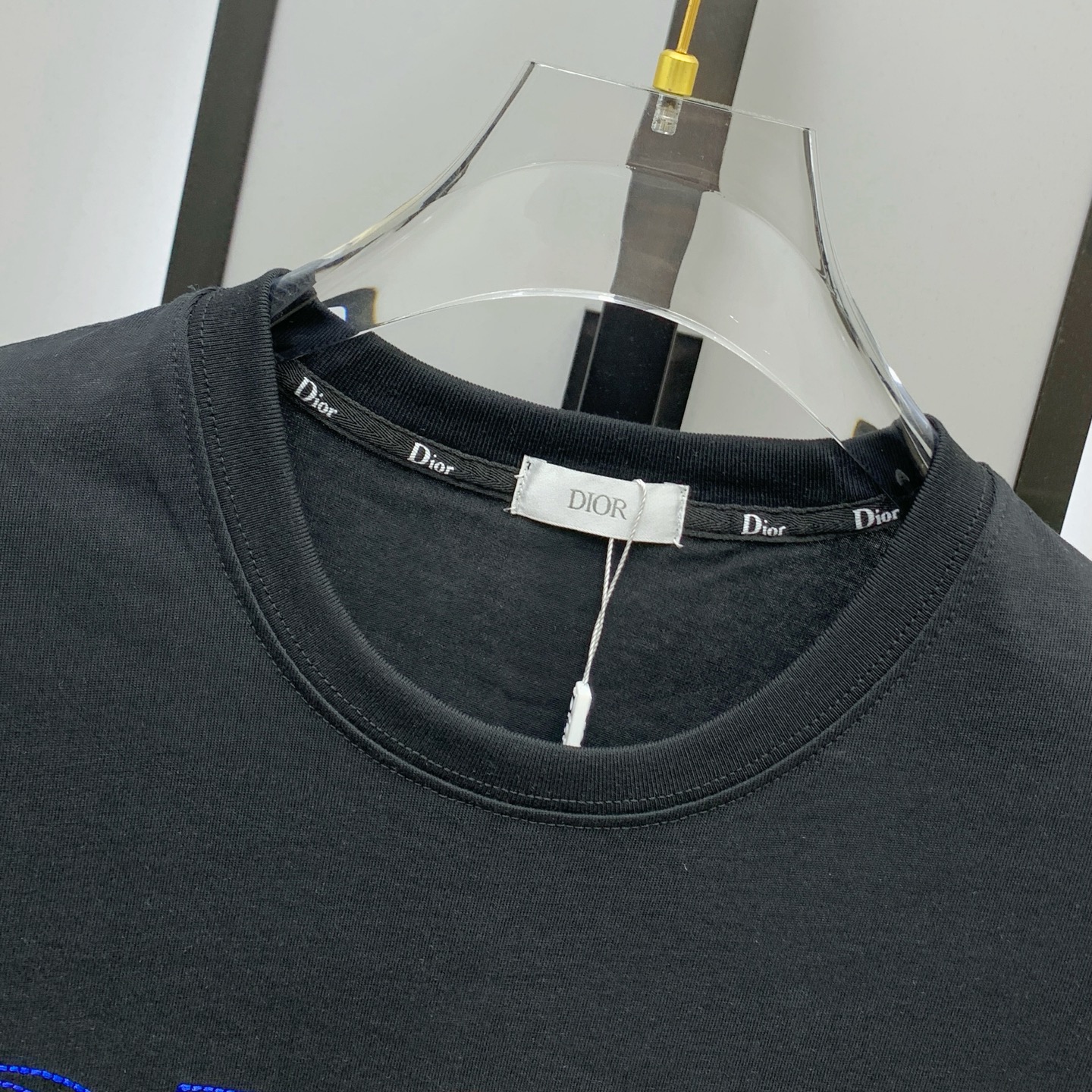 P迪奥2025夏季新款短袖T恤，个性艺术系列全网独家首发 百搭款细节处理完美纯棉面料十分精致 原版面料 