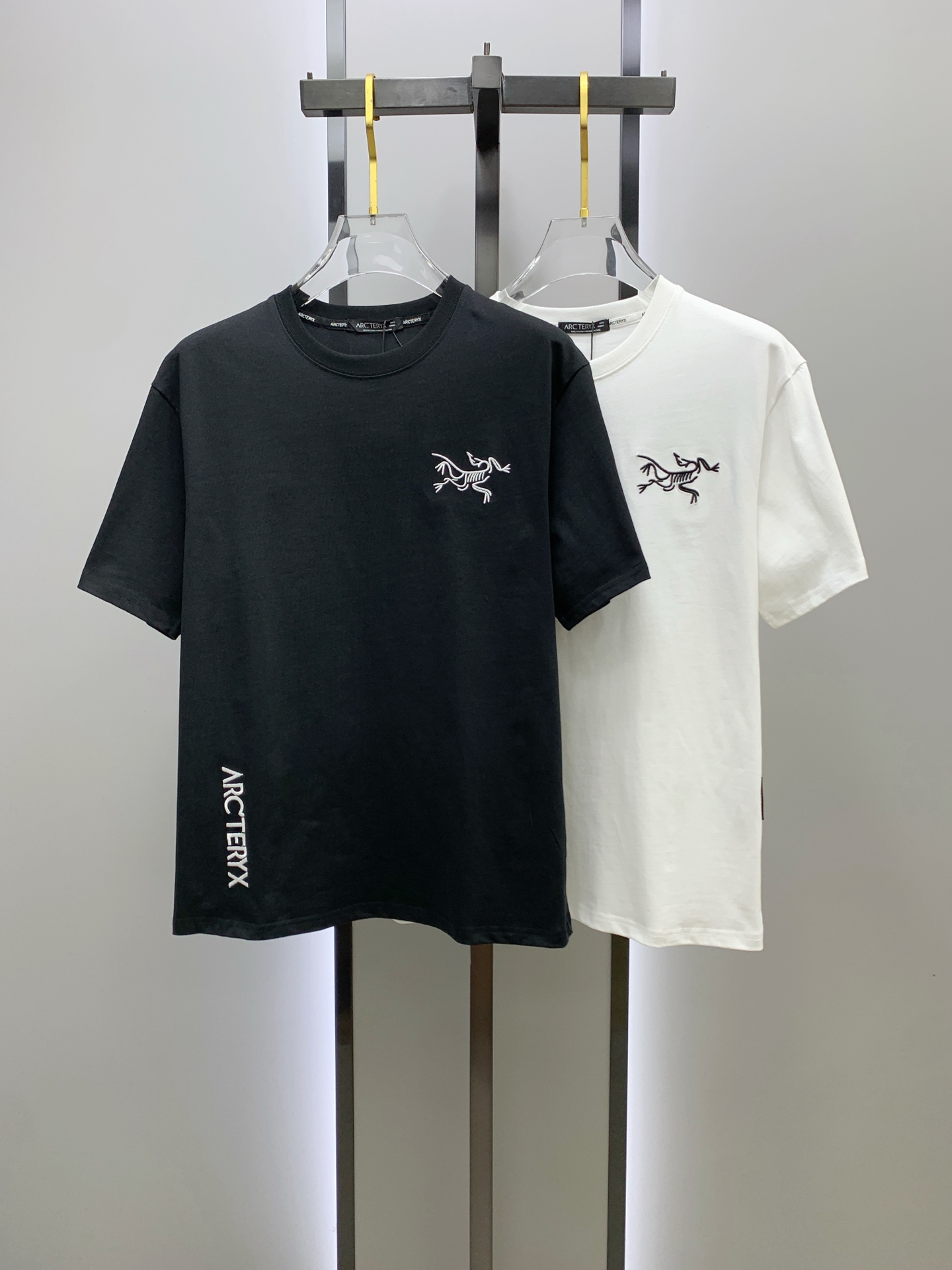 Arc'teryx Summer New Short Sleeve T-Shirt: Unique Art, Versatile Style 2 i1746550502685 9272 0 0