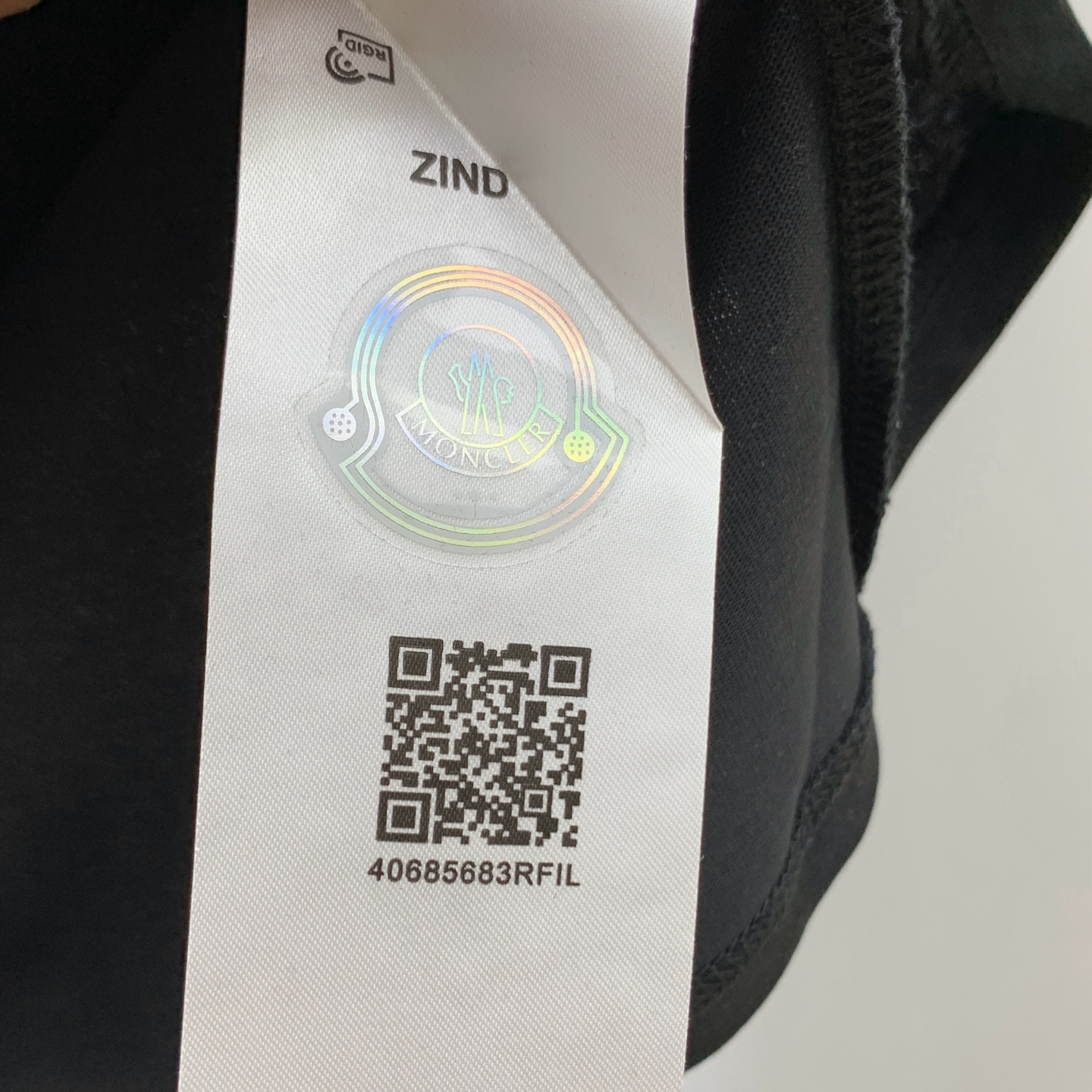 P蒙口2025夏季新款短袖T恤，个性艺术系列全网独家首发 百搭款细节处理完美纯棉面料十分精致 原版面料 