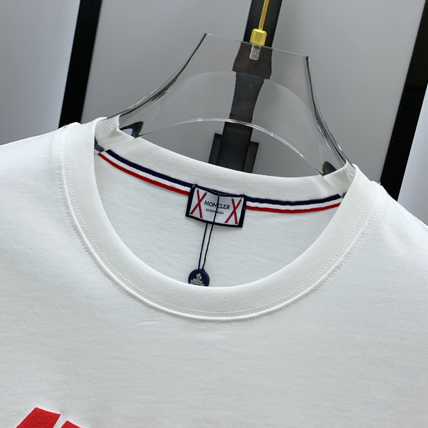 P蒙口2025夏季新款短袖T恤，个性艺术系列全网独家首发 百搭款细节处理完美纯棉面料十分精致 原版面料 