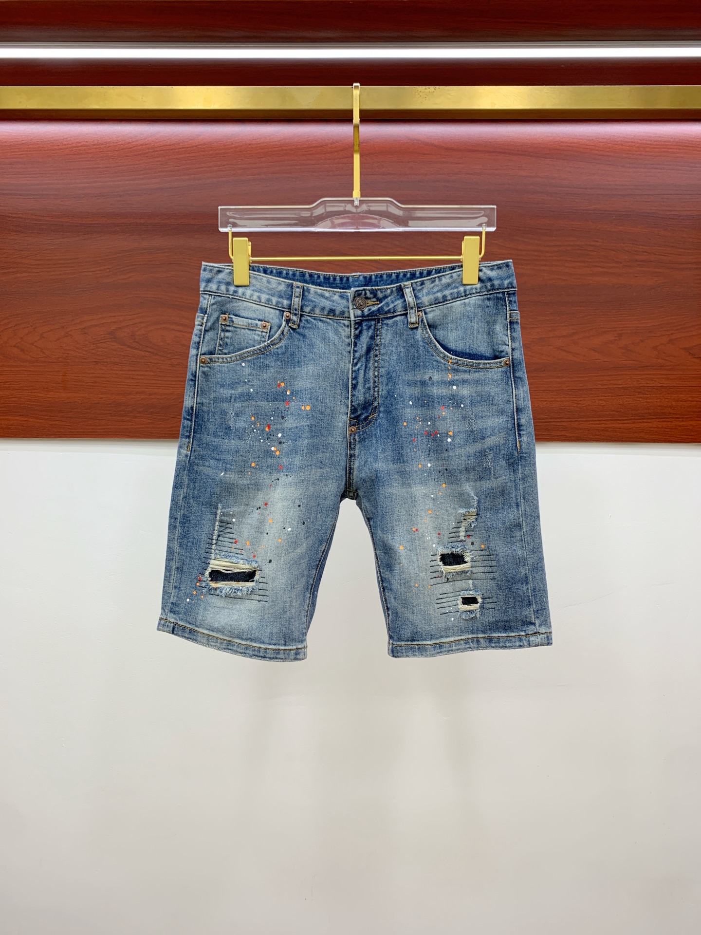 NO:161252,Balenciaga high-end customization 2025Ss spring and summer new original single hot denim shorts super customization original hardware super heavy industry craftsmanship excellent style, impeccable details!  The style is not picky!  Must-have sizes for summer: 29-38 (no 35 no 37), balenciaga, shorts, alexander wang19860909巴黎世家高端定制 2025Ss春夏新款原单爆款牛仔短裤 超级定制款 原版五金 超级重工工艺 版型超赞,细节做工无可挑剔！款式不挑人！夏季必备尺码:29-38（无35无37）,,balenciaga,shorts,alexander wang,Men's clothing