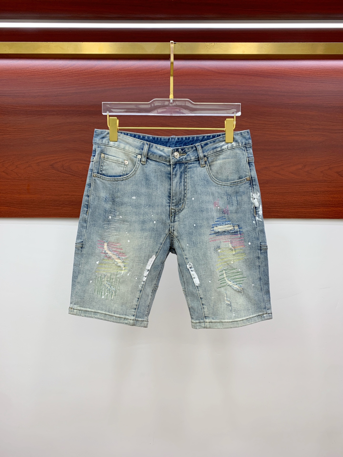NO:161242,Burberry high-end customization 2025Ss spring and summer new original single hot denim shorts super customization original hardware super heavy industry craftsmanship excellent style, impeccable details!  The style is not picky!  Must-have sizes for summer: 29-38 (no 35 no 37), burberry, shorts, alexander wang19860909巴宝莉高端定制 2025Ss春夏新款原单爆款牛仔短裤 超级定制款 原版五金 超级重工工艺 版型超赞,细节做工无可挑剔！款式不挑人！夏季必备尺码:29-38（无35无37）,,burberry,shorts,alexander wang,Men's clothing