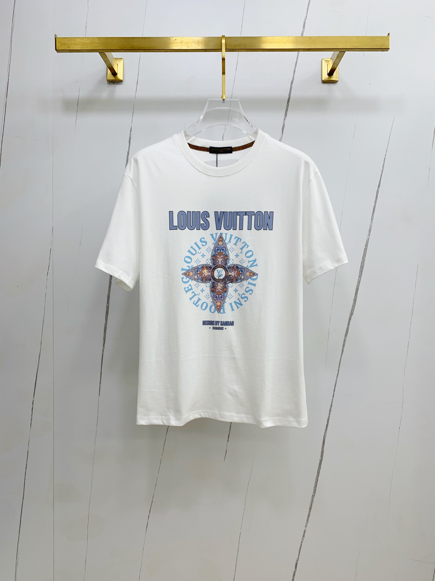 טי שירט קיץ Louis Vuitton 2025 - קולקציית אמנות ייחודית, נוחה ואופנתית 2 i1746809418235 2737 0 0