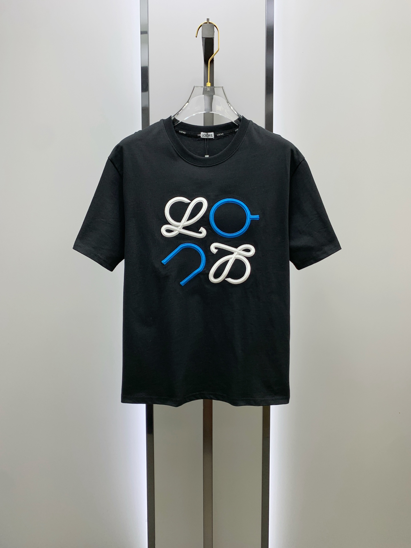 P罗意威2025夏季新款短袖T恤，个性艺术系列全网独家首发 百搭款细节处理完美纯棉面料十分精致 原版面料