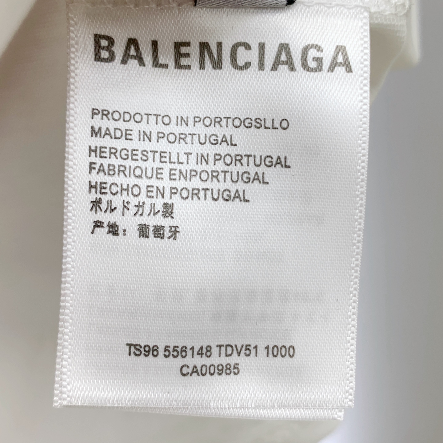 P巴黎世家2025夏季新款短袖T恤，个性艺术系列全网独家首发 百搭款细节处理完美纯棉面料十分精致 原版面