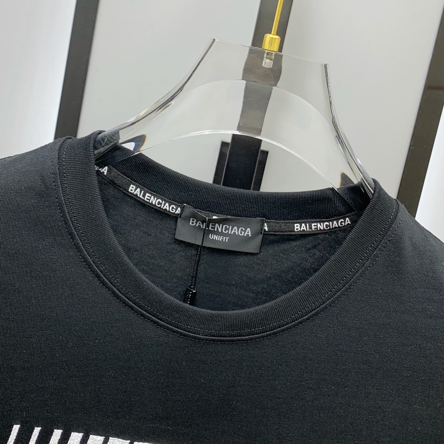 P巴黎世家2025夏季新款短袖T恤，个性艺术系列全网独家首发 百搭款细节处理完美纯棉面料十分精致 原版面