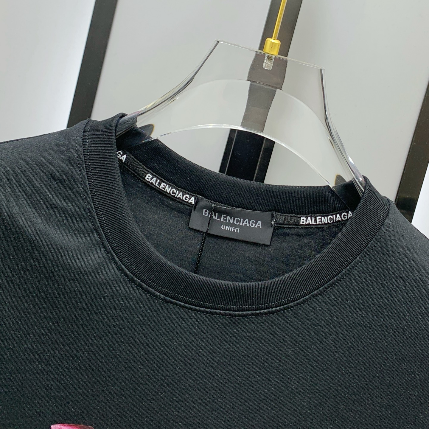 P巴黎世家2025夏季新款短袖T恤，个性艺术系列全网独家首发 百搭款细节处理完美纯棉面料十分精致 原版面