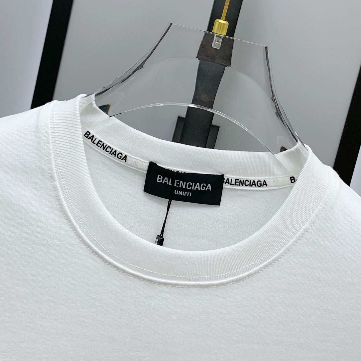 P巴黎世家2025夏季新款短袖T恤，个性艺术系列全网独家首发 百搭款细节处理完美纯棉面料十分精致 原版面