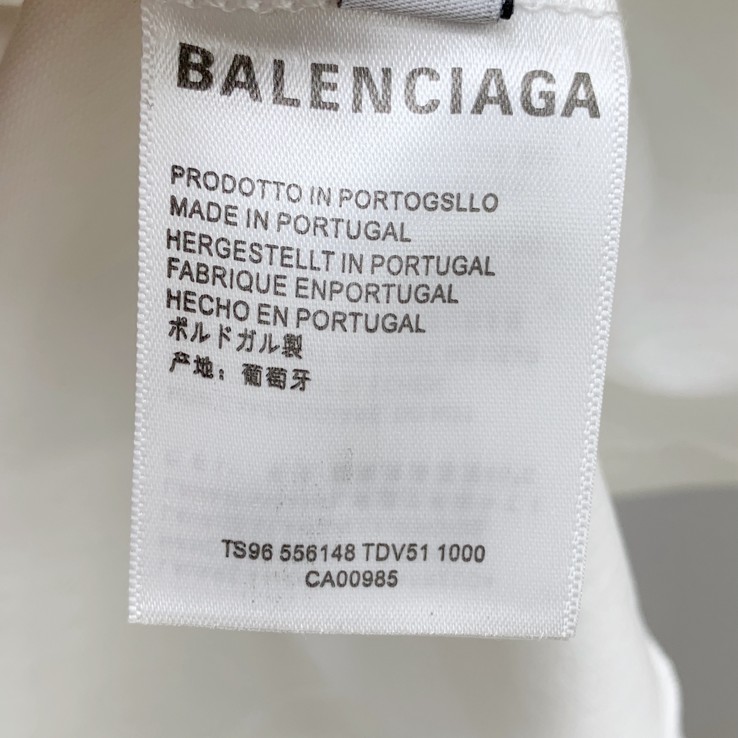 P巴黎世家2025夏季新款短袖T恤，个性艺术系列全网独家首发 百搭款细节处理完美纯棉面料十分精致 原版面