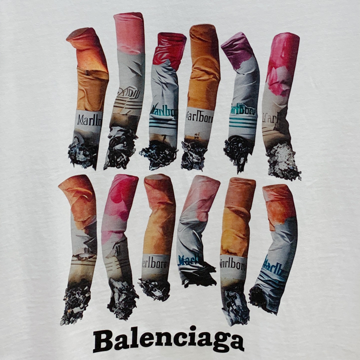 P巴黎世家2025夏季新款短袖T恤，个性艺术系列全网独家首发 百搭款细节处理完美纯棉面料十分精致 原版面