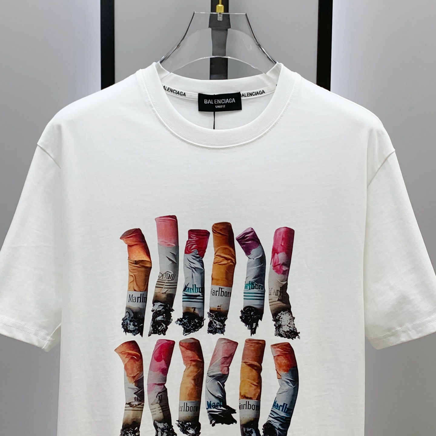 P巴黎世家2025夏季新款短袖T恤，个性艺术系列全网独家首发 百搭款细节处理完美纯棉面料十分精致 原版面