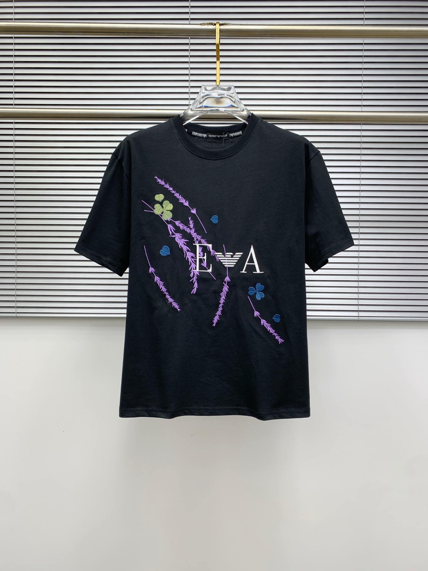 Armani 个性艺术系列 短袖T恤服装,男,女 2