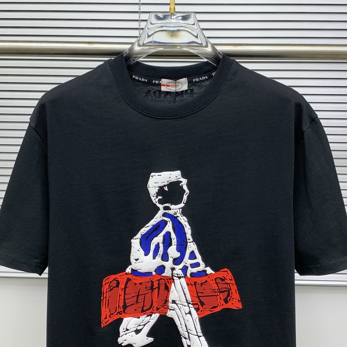 Prada Artistic Series T-shirt服装,男,女 3