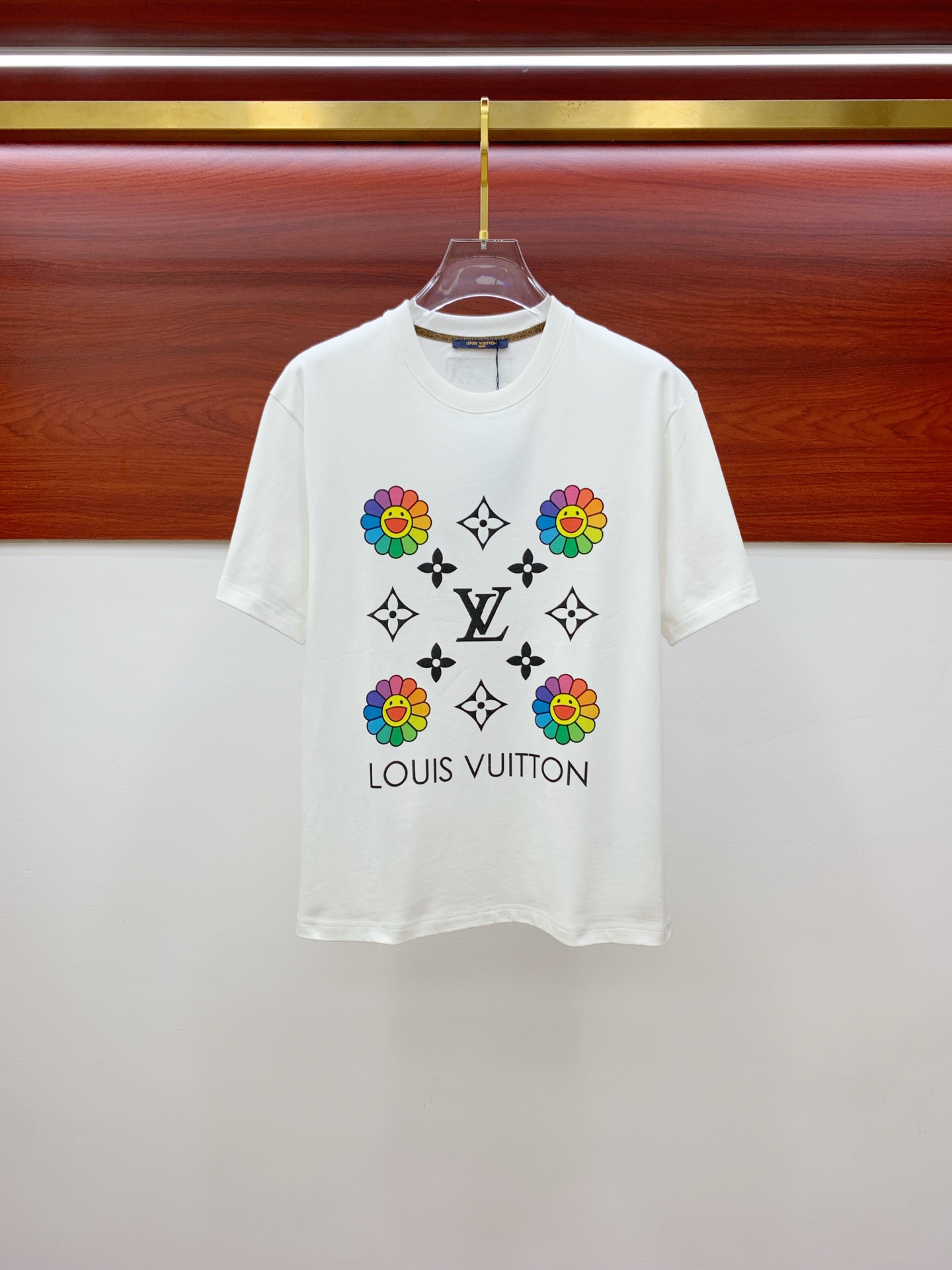 LV2025夏季新款短袖T恤，个性艺术系列全网独家首发 百搭款...