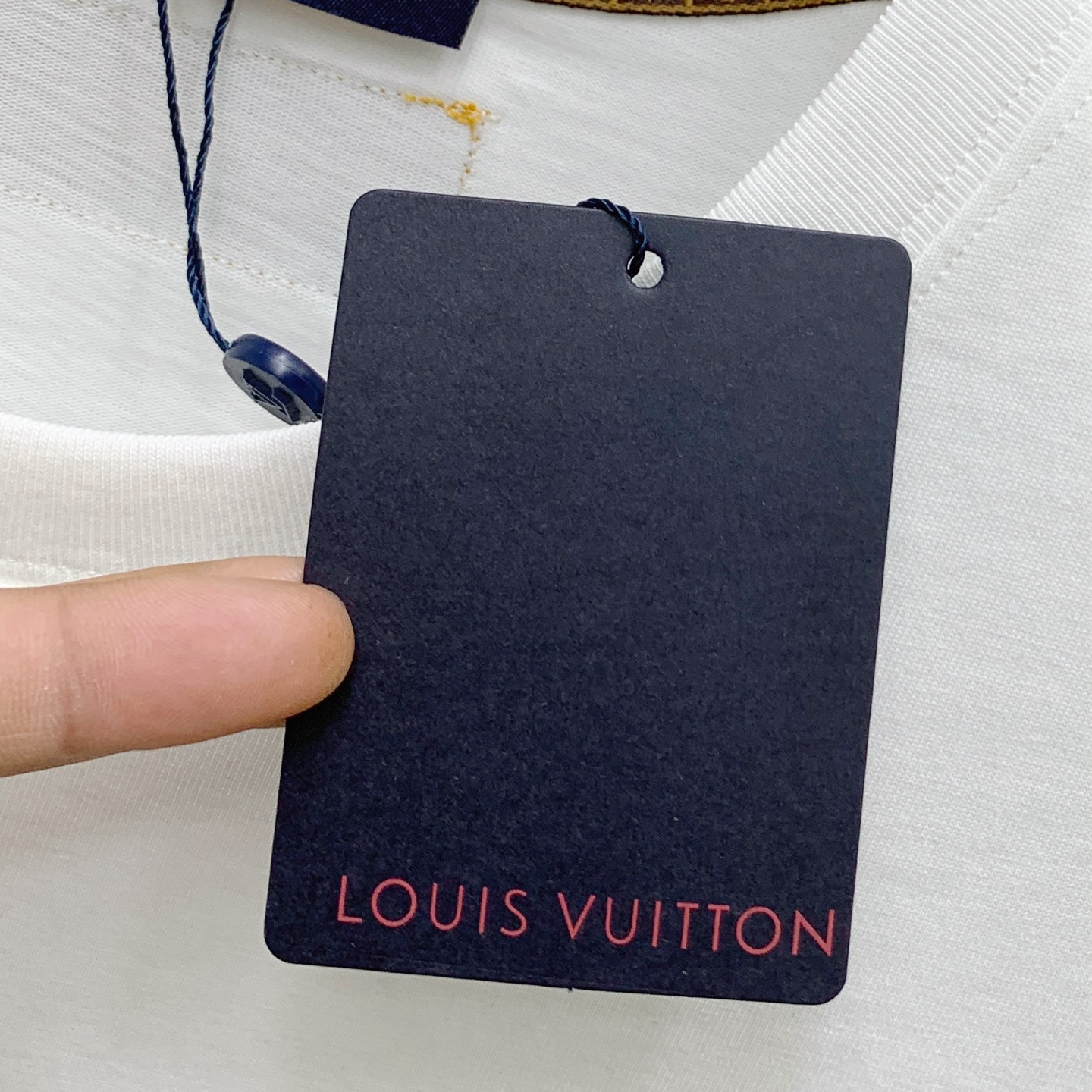 Louis Vuitton Summer T-Shirt - Artistic Design, Comfortable Cotton, Unisex Style 4 i1747928848452 2711 0 7