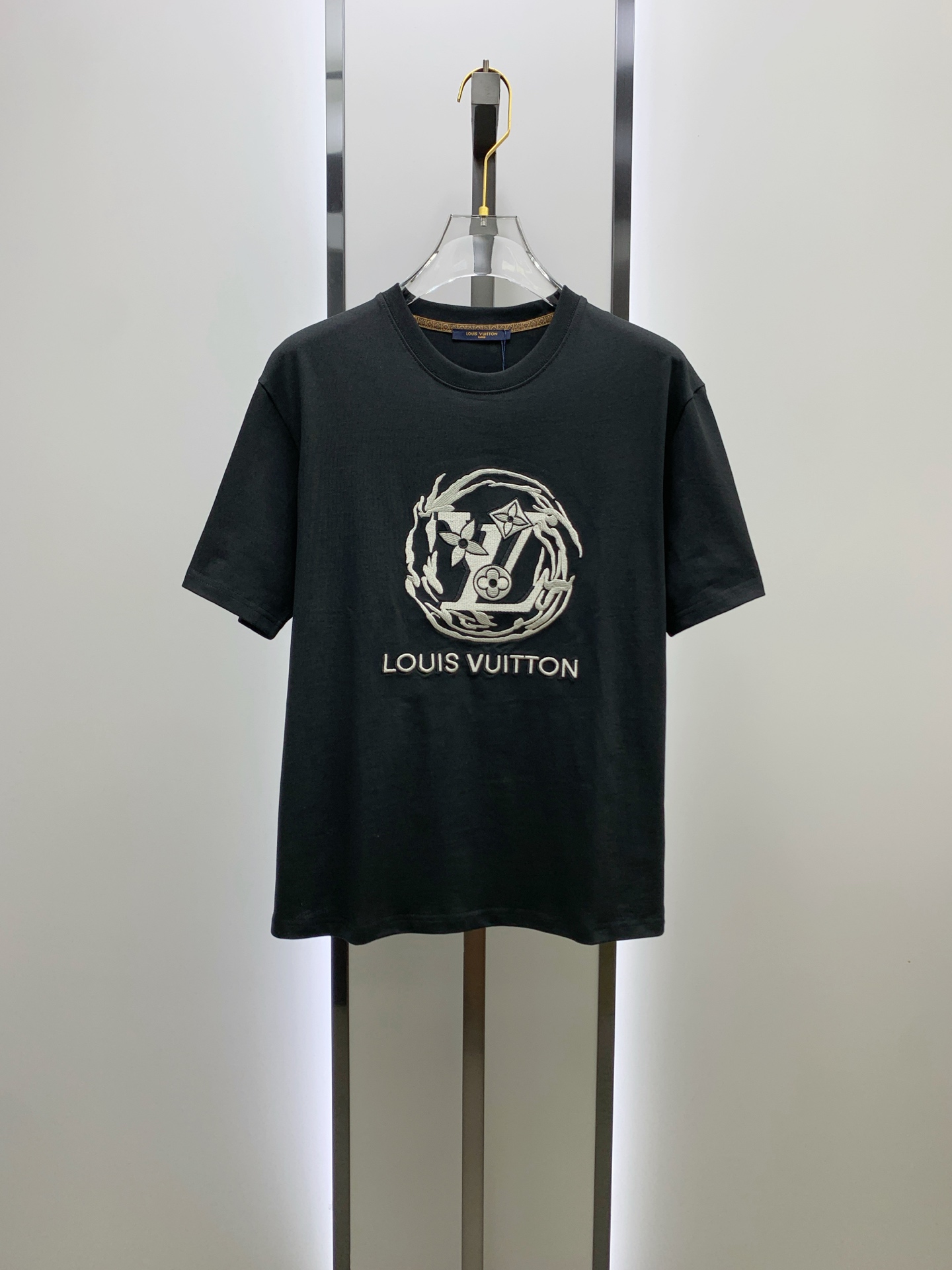Louis Vuitton Summer T-Shirt - Unique Artistic Design, Comfortable Cotton 3 i1747928903340 9628 0 1