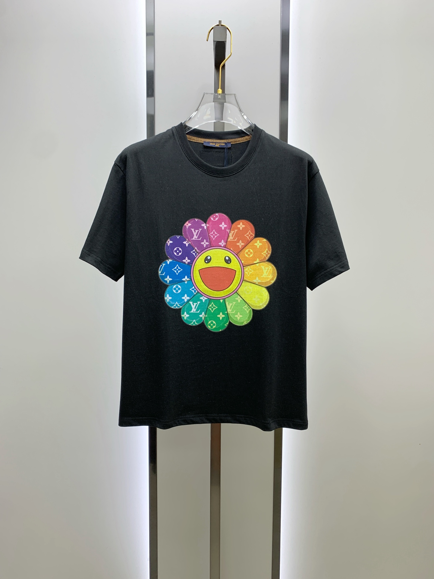 Louis Vuitton Summer T-Shirt - Unique Artistic Design, Comfortable Cotton 3 i1747929013129 1382 0 1