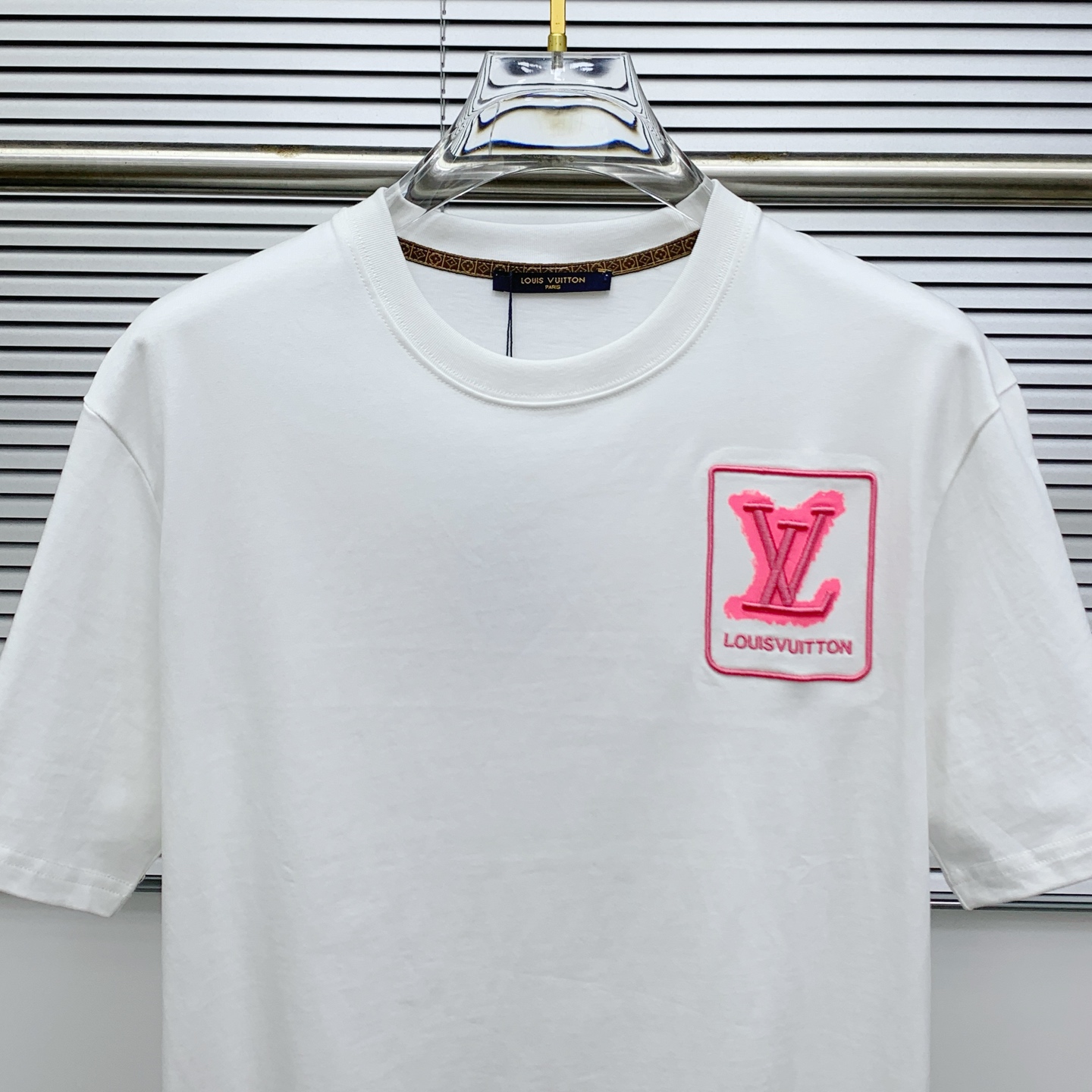 PLV2025夏季新款短袖T恤，个性艺术系列全网独家首发 百搭款细节处理完美纯棉面料十分精致 原版面料 