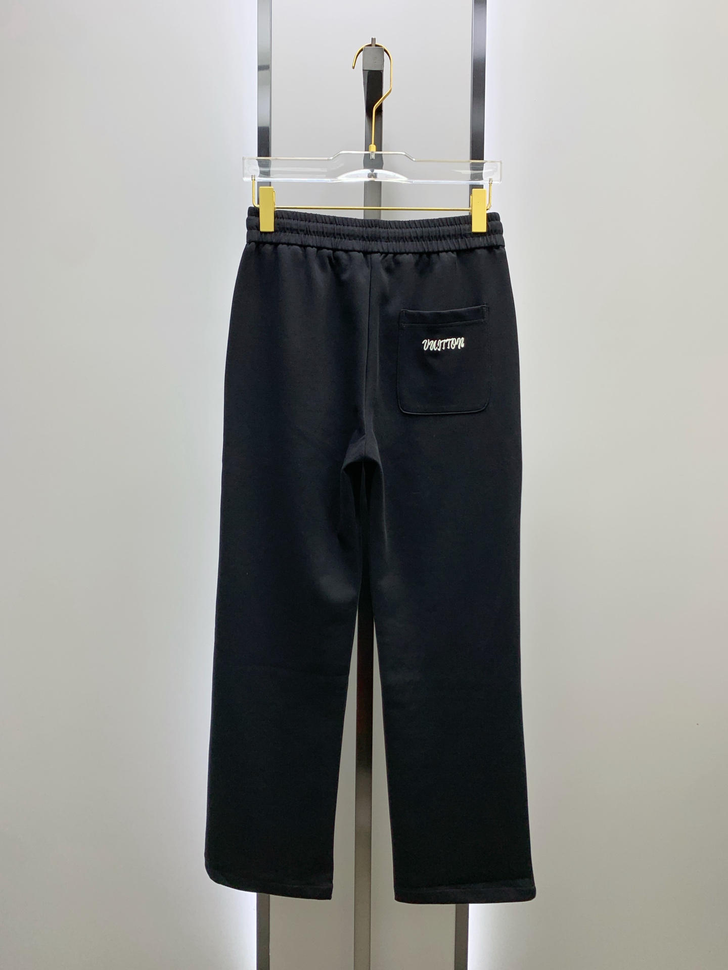 PLV【新品】25SS夏季新款休闲裤.定制铜氨丝空气层混纺面料，抗皱不粘灰抗静电，面料柔软舒适有垂感.立
