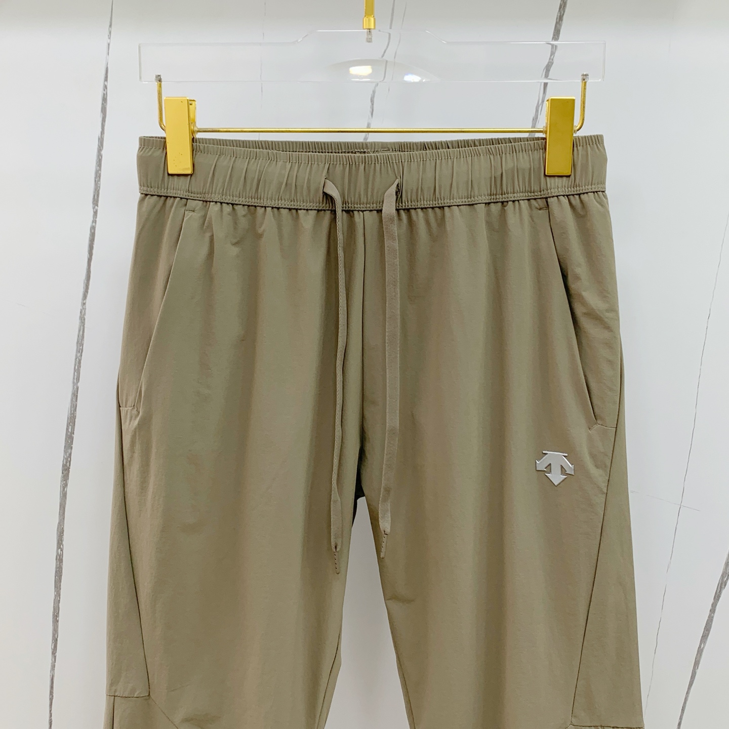 “High-Quality Fashion Pants: Super Stylish, Comfortable, and Versatile in Monochrome Custom Design” - 图片 2