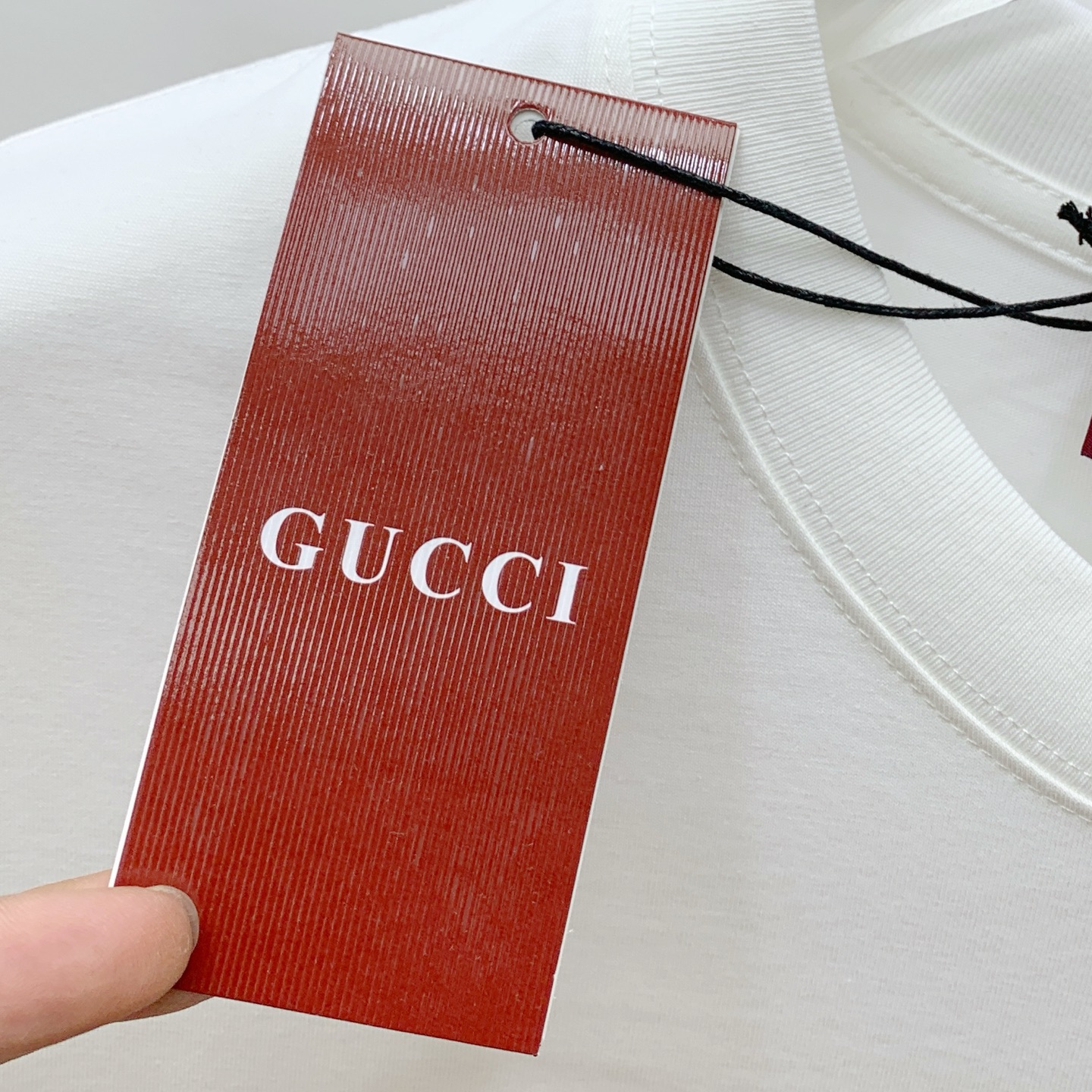 ss古驰纯棉最新面料！经典标识图案logo时尚简约潮流短袖，最顶级的品质专柜原单短袖，顶级制作工艺进口面