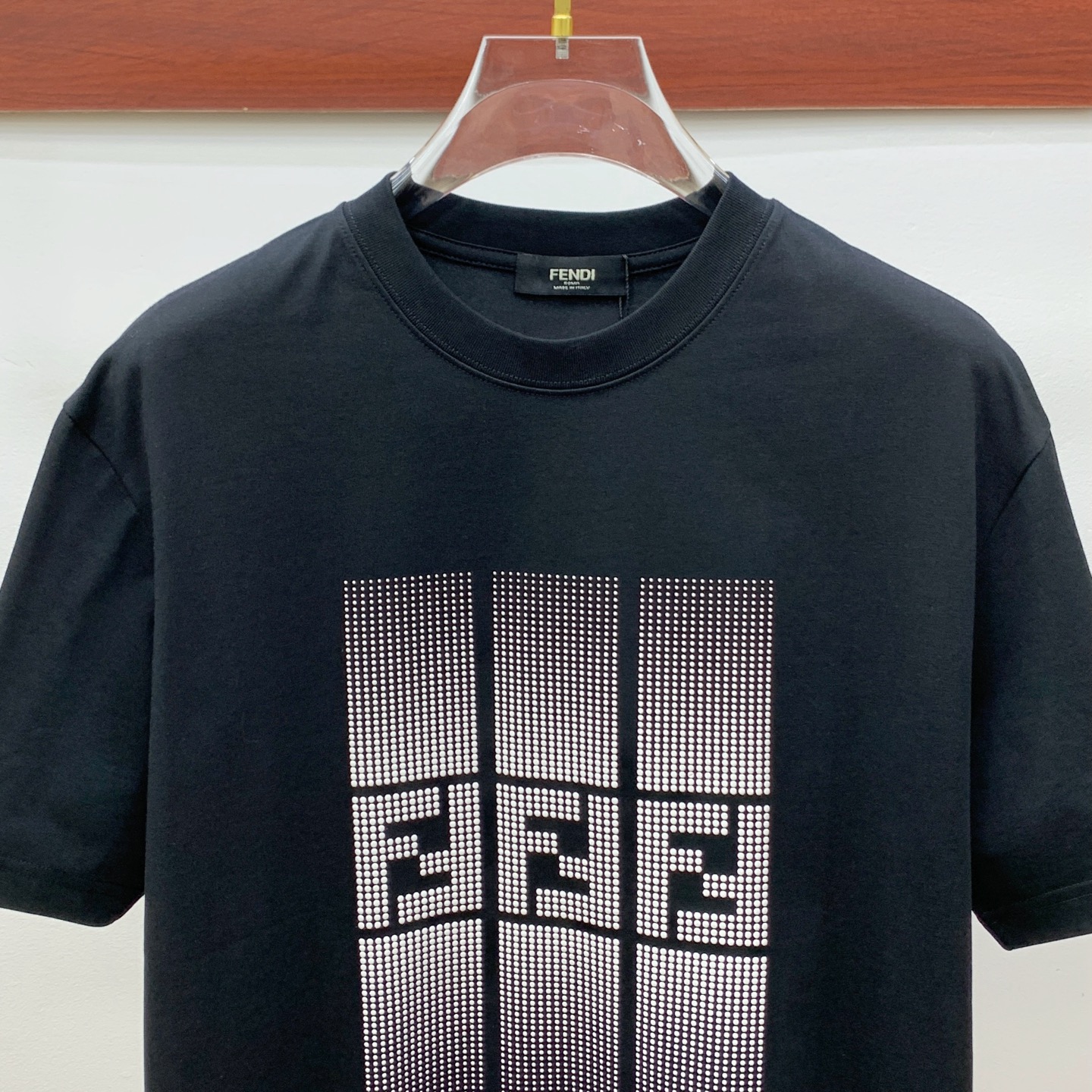 ss芬迪纯棉最新面料！经典标识图案logo时尚简约潮流短袖，最顶级的品质专柜原单短袖，顶级制作工艺进口面